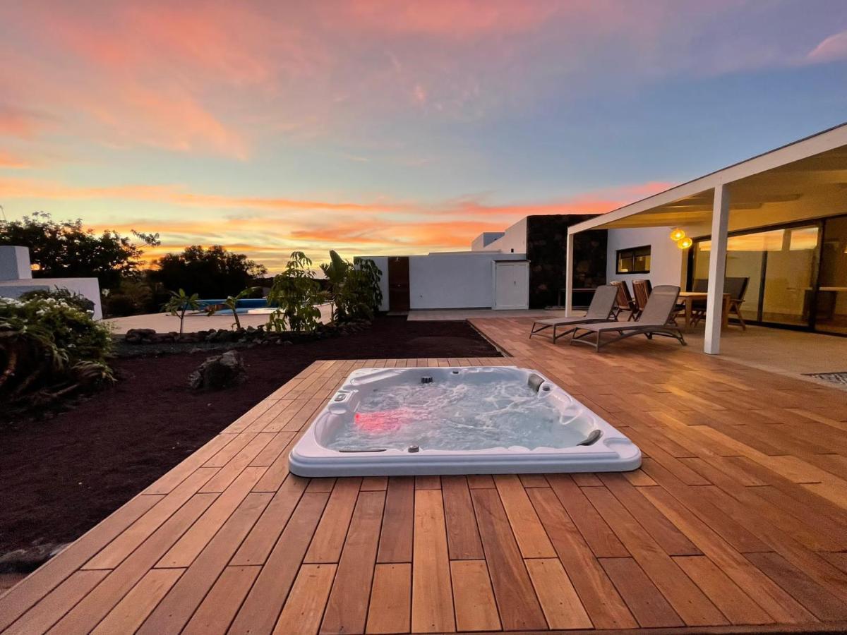 North Shore Villas Lajares, Manalari, Private Jacuzzi Exterior foto